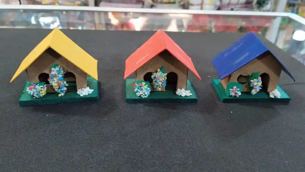 Casitas Pequeñas Con Techo De Color