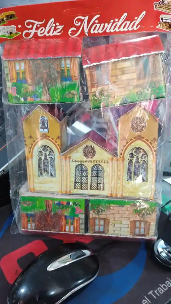 Kit Para Pesebre En Cartón (iglesia Y Casas)