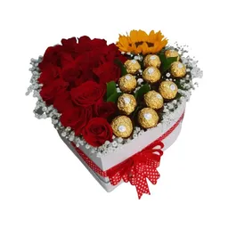 Flores De Rosas En Caja Con Forma De Corazón, Flores De Girasol, Chocolates Ferrero Rocher
