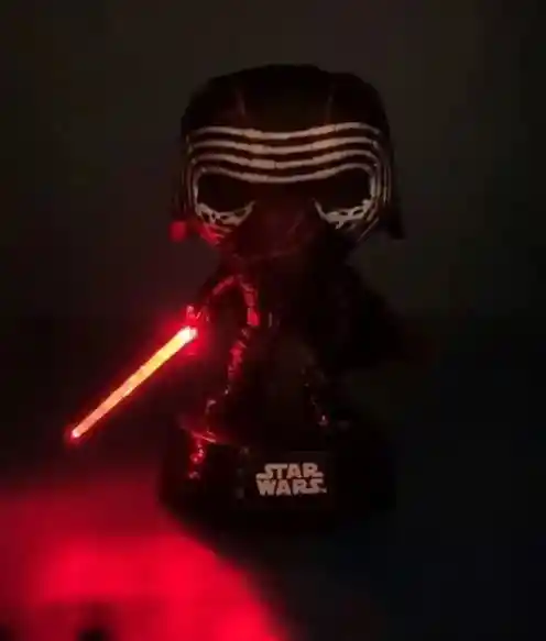 Funko Pop Original Kylon Rwn Supreme Leader Con Luces Y Sonido Star Wars