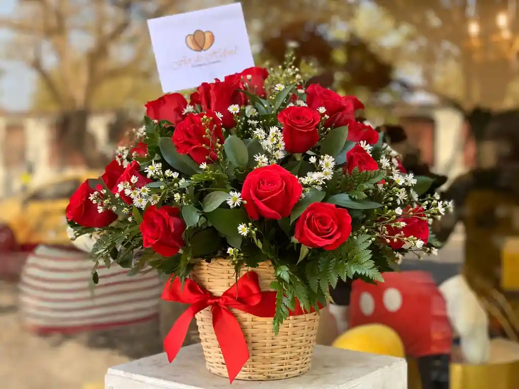 Diseño Floral Flor De Helena