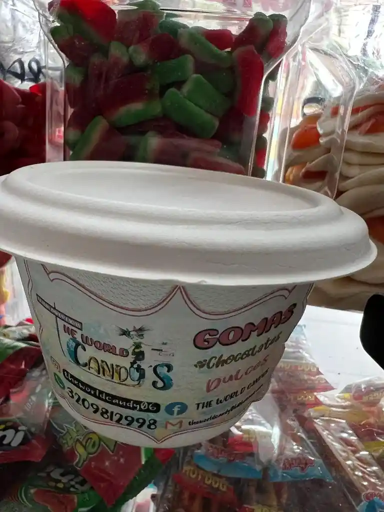 Tasa De Gomitas Surtidas