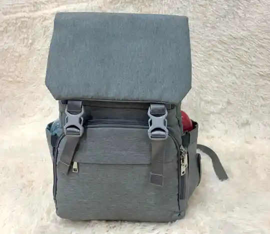 Bolso Pañalera Para Bebé Tipo Morral Cambiador Y Usb Rw-1 Negro