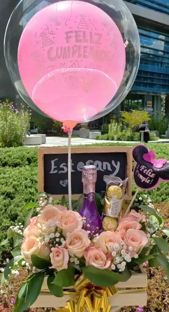 Rosas Vino Chocolate En Caja Para Cumpleaños O Aniversario, San Valentín