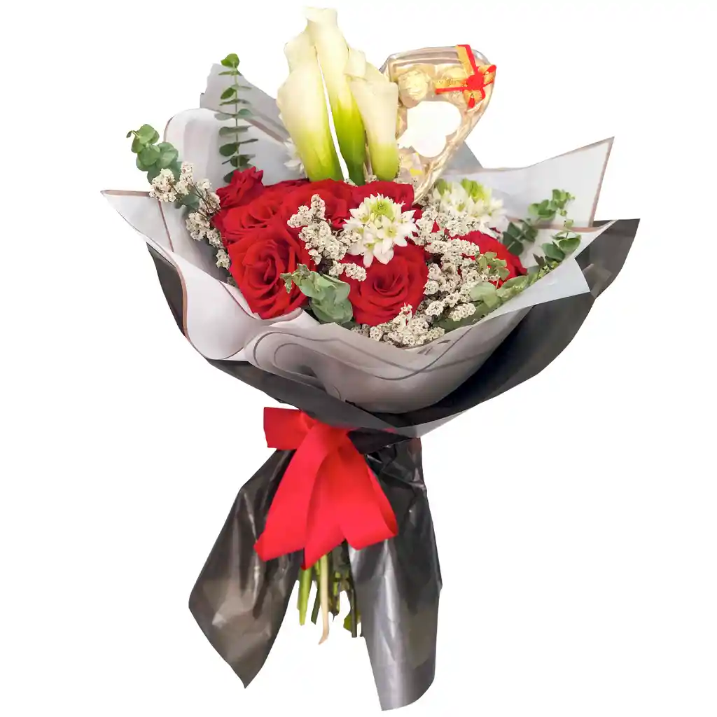 Hermoso Ramillete Elaborado En Rosas Rojas Y Cartuchos / Ramillete San Valentín