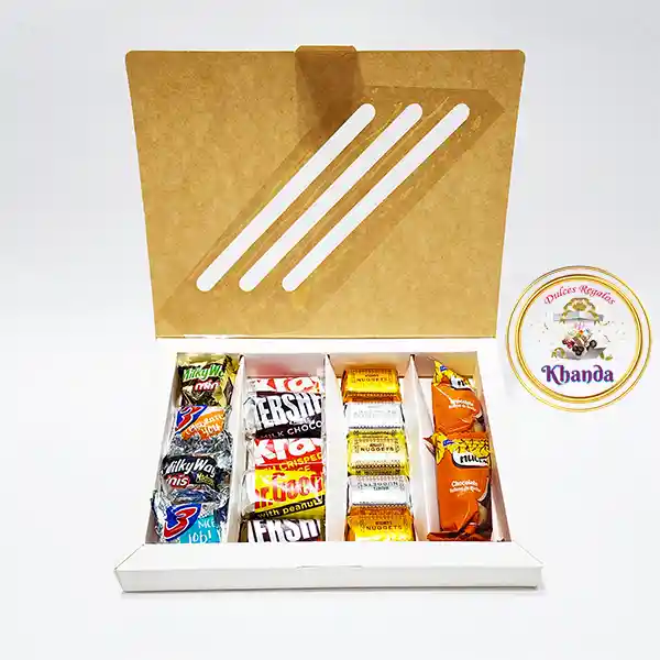 Caja Khanda Pequeña Blanca De Chocolates
