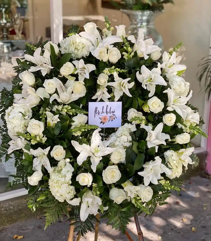 Corona Fúnebre Flor De Helena