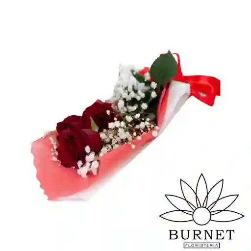 San Valentin En Rosas De Cascada En Bouquet
