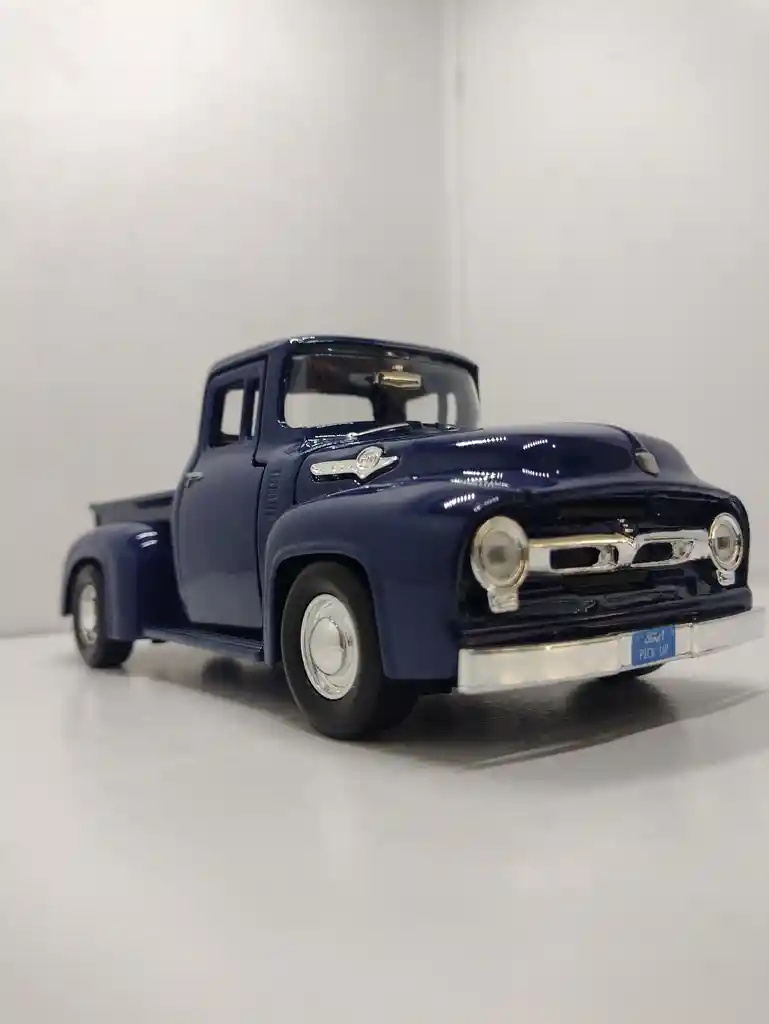 Carro De Colección Escala 1/24 Ford F100 Modelo 1956 Azul Noche
