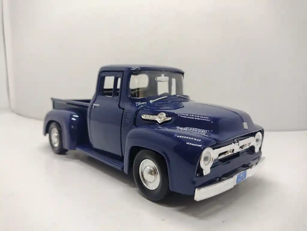 Carro De Colección Escala 1/24 Ford F100 Modelo 1956 Azul Noche