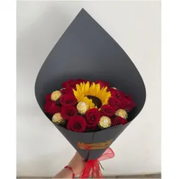 Bouquet De Rosas, Girasoles Y Chocolates