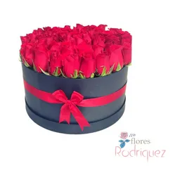 Rosas Rojas De Lujo En Caja Redonda Feliz Día Mujer