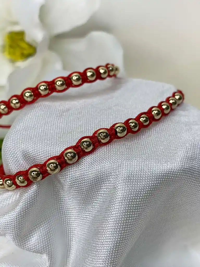 Pulsera Tejida Roja Bolitas Oro Laminado