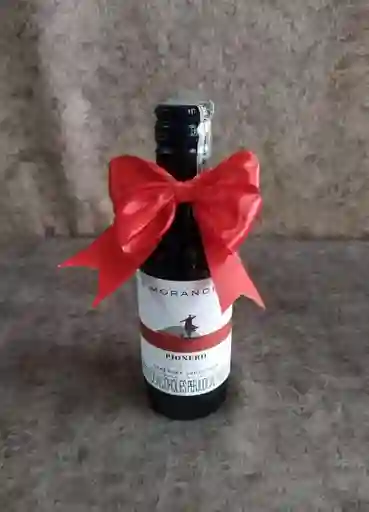 Botella De Vino Tinto