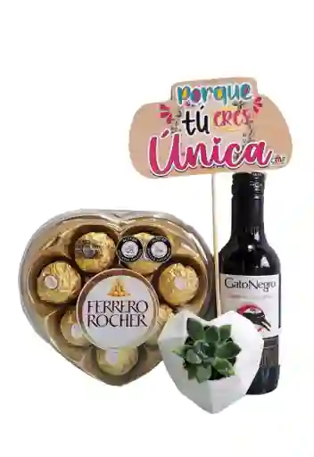 Combo Suculenta + Ferrero Rocher Corazón X 8 + Gato Negro + Pin