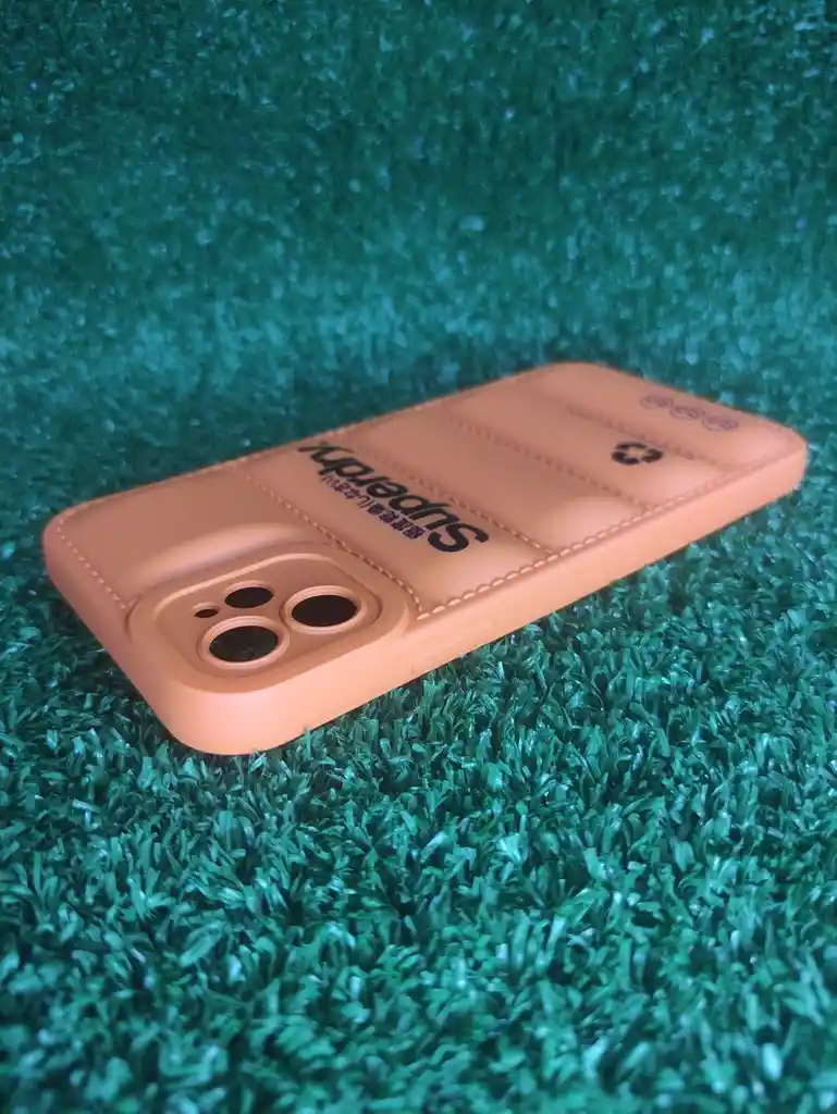 Iphone 11 Case De Lujo Supreme| Bordes Reforzados | Forro Protector | Apple | Carcasa | Funda | Anti Humedad | Iphone | Silicone | Full Proteccion