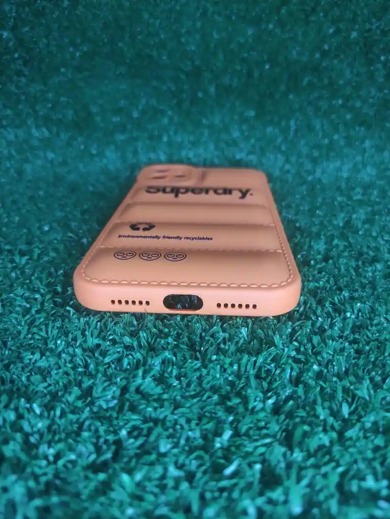 Iphone 11 Case De Lujo Supreme| Bordes Reforzados | Forro Protector | Apple | Carcasa | Funda | Anti Humedad | Iphone | Silicone | Full Proteccion