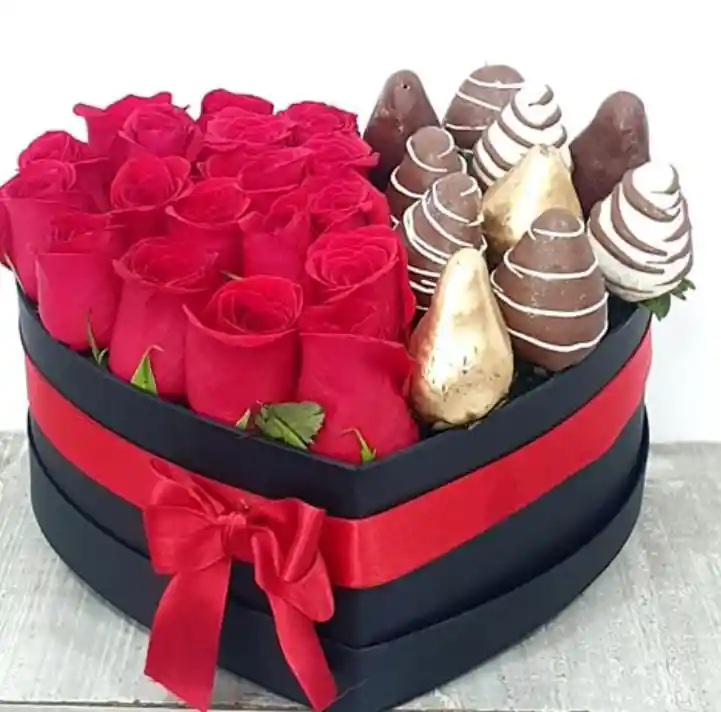 Caja Amor Y Amistad Corazon Rosas Fresas Aniversario Cumpleaños Feliz Dia
