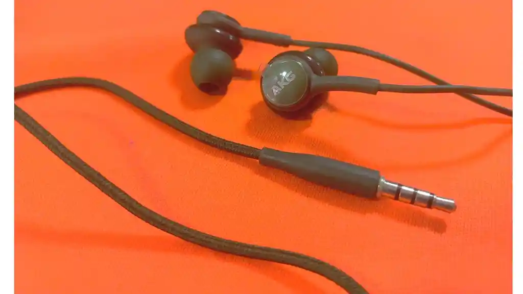 Audifonos Akg Colores