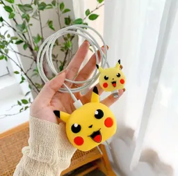 Kit Protector Cargador Y Cable Pikachu Pokémon