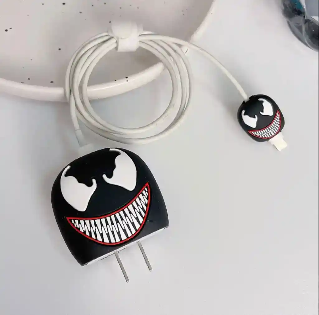 Kit Protector Cargador Y Cable Venom