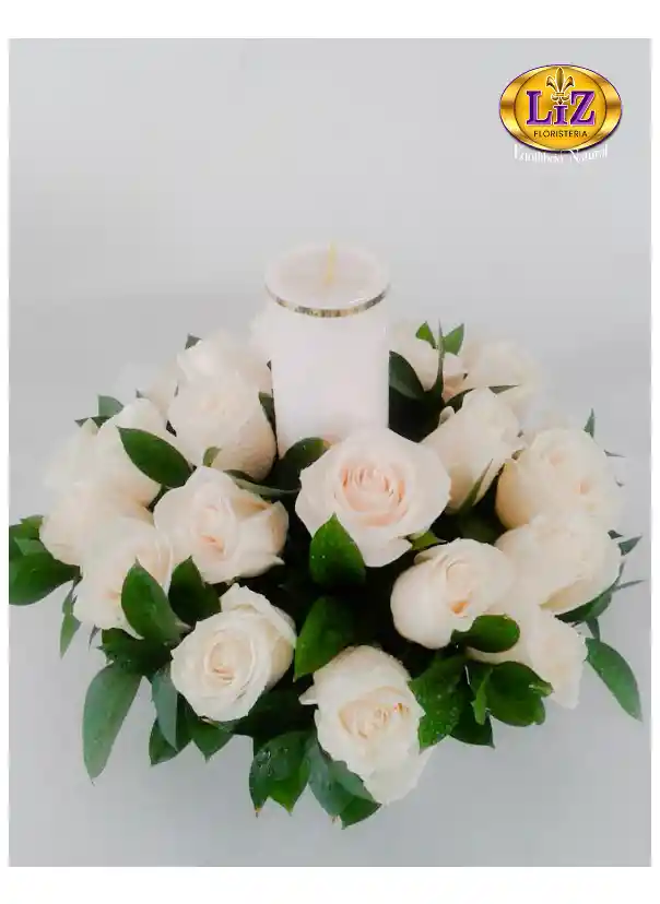 Arreglo Floral Con Cirio Condolencia