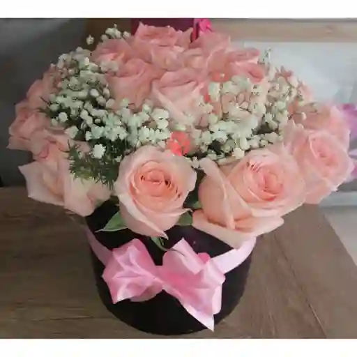 Cubo De Rosas Rosadas