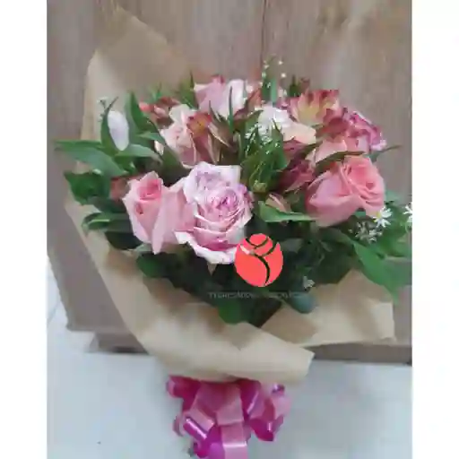 Bouquet Rosas Y Astromelias