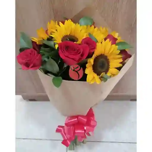 Bouquet Girasoles Y Rosas