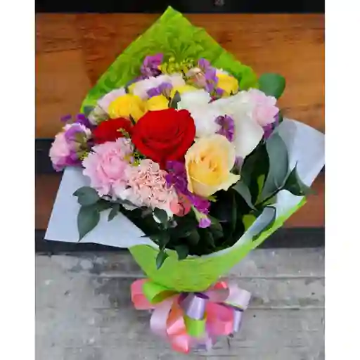 Bouquet De Rosas Surtidas