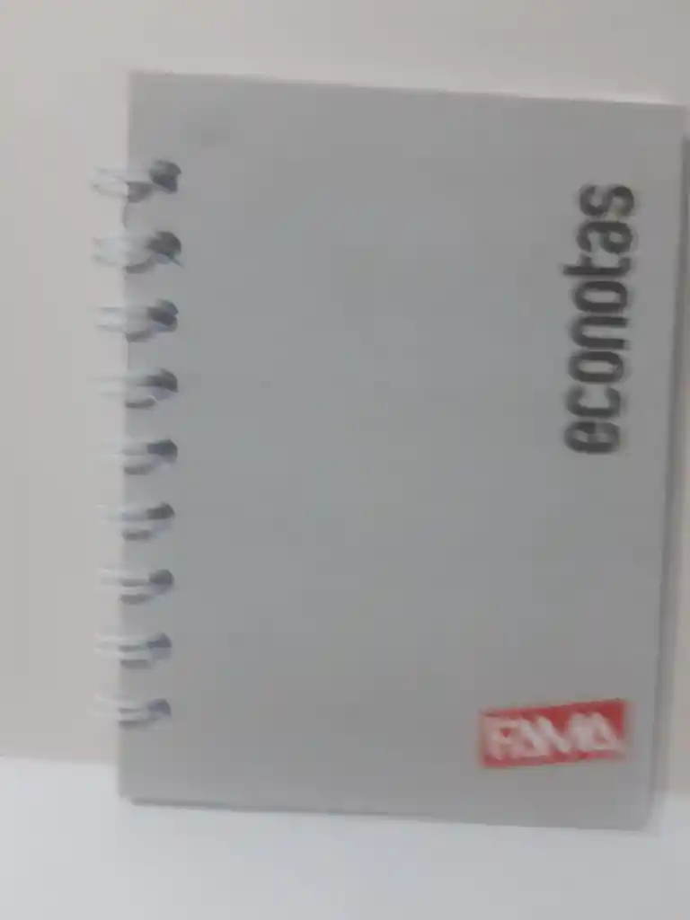 Libreta Mediana Cuadriculada Fama