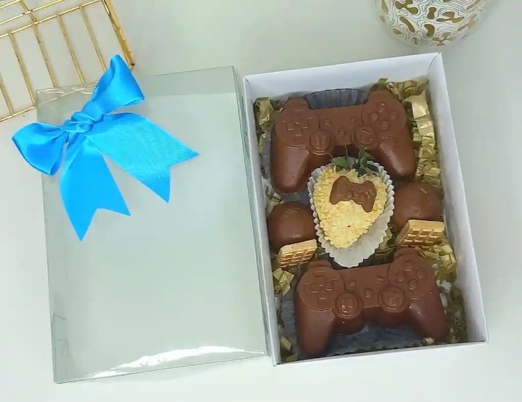 Controles De Chocolate Rellenos, Trufas Y Fresa Con Chocolate