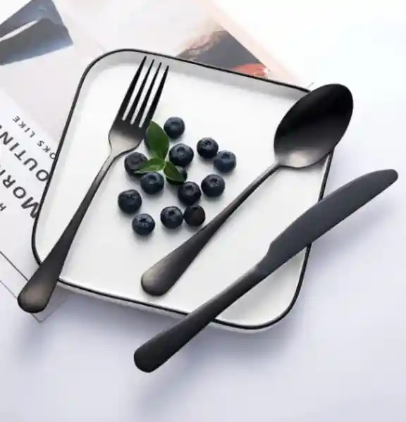 Set Cubiertos Color Negro X20 Pcs.
