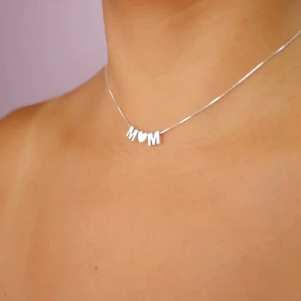 Collar En Plata Mamá Mía