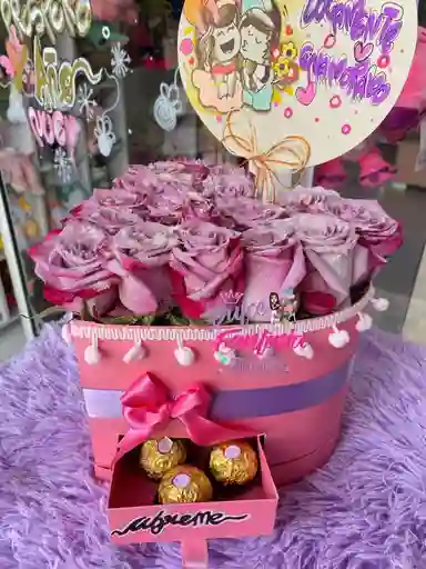 Corazón Floral Con Chocolates Ferreros