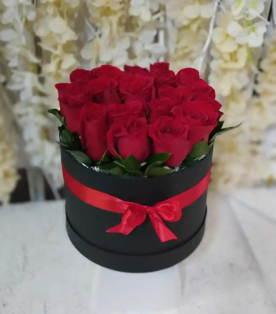 Caja De Rosas Rojas