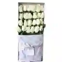 Celeste 24 Rosas - Caja Blanca