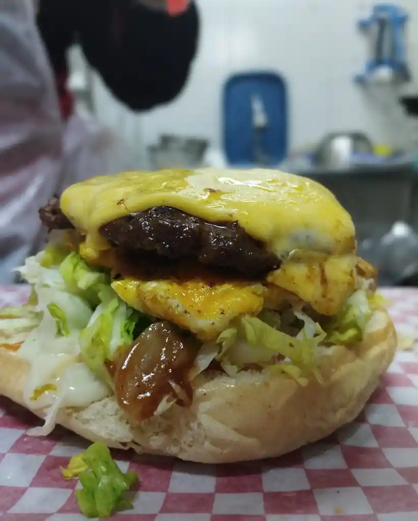 Hamburguesa Aguila Burguer