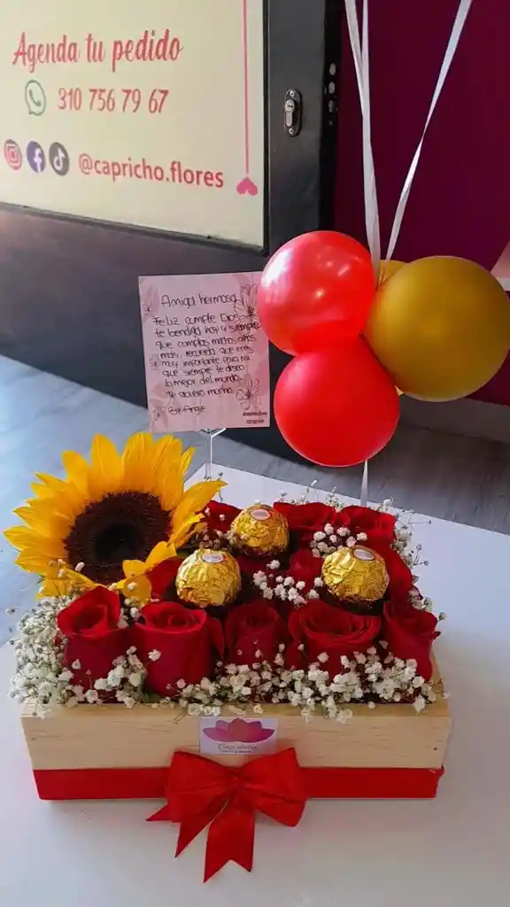 Caja De Rosas, Girasol Y Ferrero Rocher