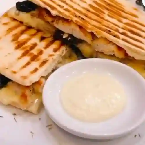 Sándwich Pollo Ciruela Mediano