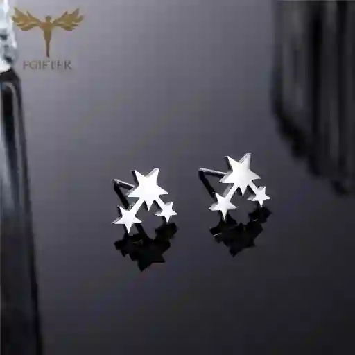 Aretes En Acero Diseño Trio De Estrellas Plateada