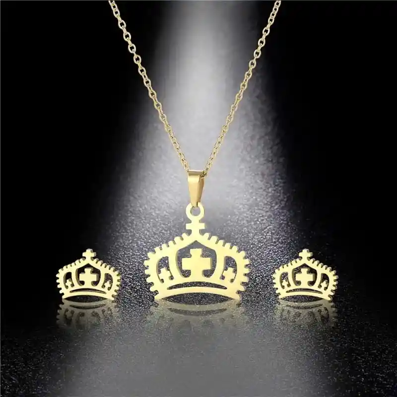 Juego De Collar Y Aretes En Acero Diseño Corona Imperial.