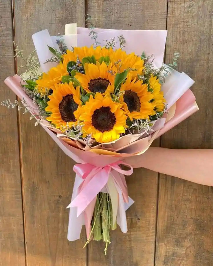 Girasoles En Bouquet