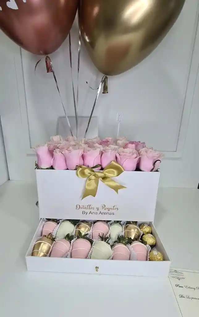 Caja De Lujo Gaveta Rosas 28 A 32, 12 Fresas Con Chocolate(programar)