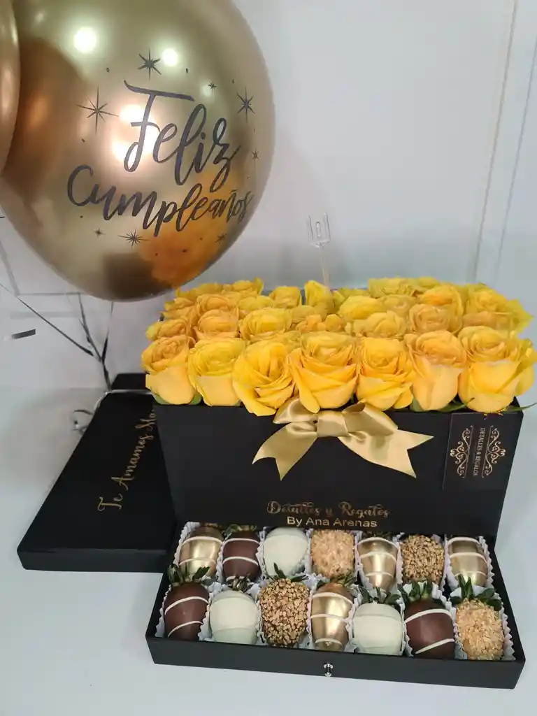 Caja De Lujo Gaveta Rosas 28 A 32, 12 Fresas Con Chocolate(programar)