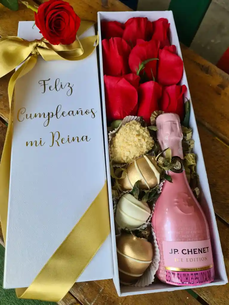 Caja De Lujo Rosas, Fresas Y Jp Chenet O Chandon Mini