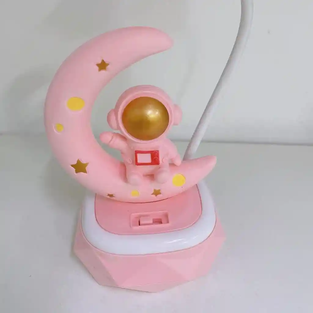 Lampara Luna Astronauta Sentado Luna Estrellas Recargable Dayoshop