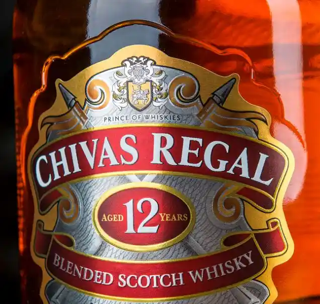 Whiskey Mini Chivas Regal 50ml