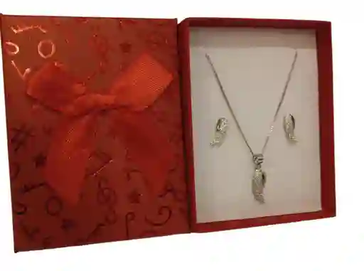 Trio De Plata Rodinada Cadena, Dije Y Aretes Diseño Alas