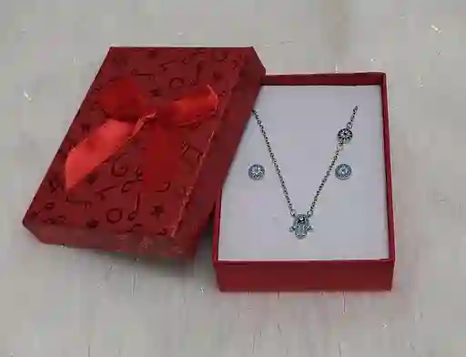 Trio Plata Rodinada Baño En Oro Blanco Diseño Ojo Turco Pequeño Cadena, Dije Y Aretes